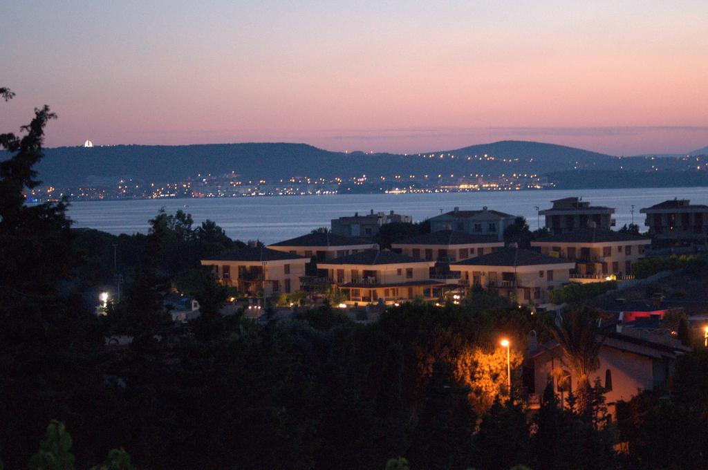Pasalimani Hotel Cesme Bagian luar foto
