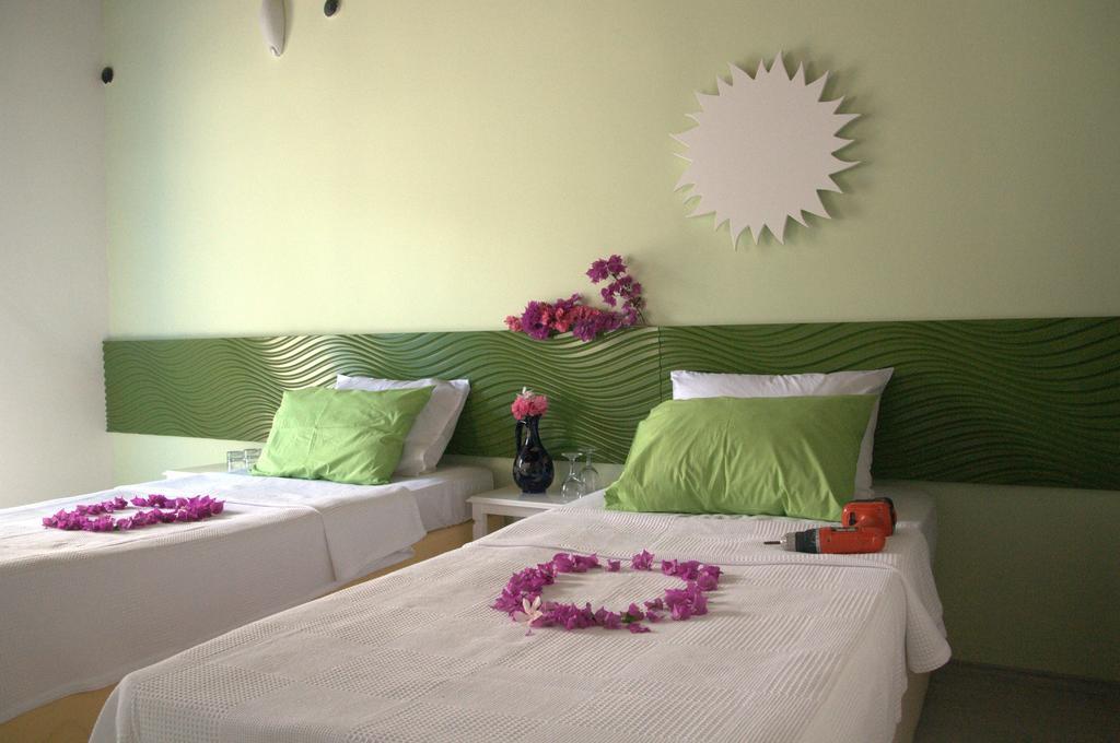 Pasalimani Hotel Cesme Bagian luar foto