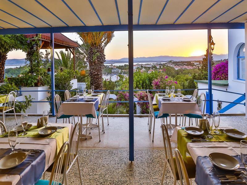 Pasalimani Hotel Cesme Bagian luar foto